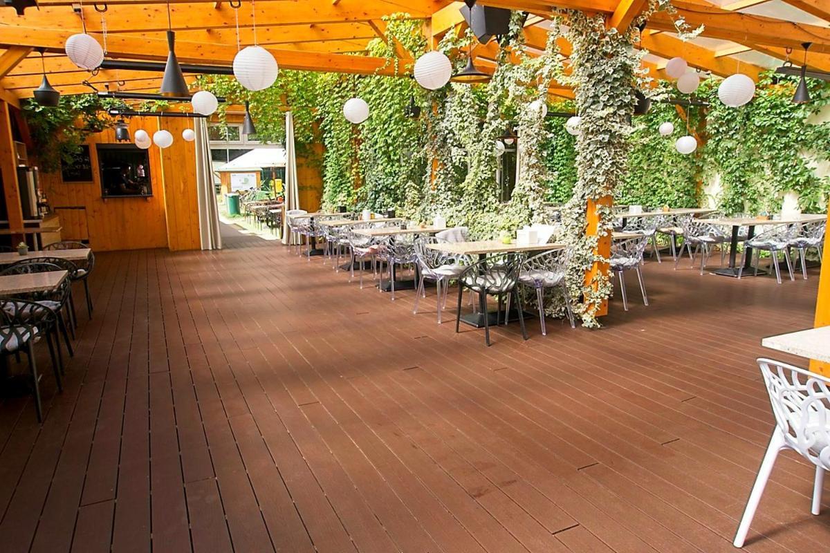 Obora Resort Lanškroun 外观 照片